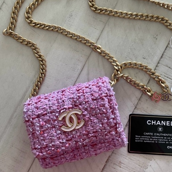Chanel 2022 Tweed Enamel Quilted Pending CC Mini Wallet On Chain Bag WOC Pink - Picture 1 of 8